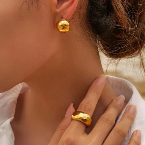 Earrings,dome shape earrings